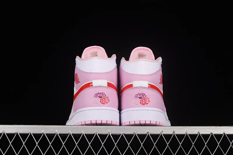 All categories Air Jordan Jordan series basketball shoes Air Jordan 1 Mid Z version Air Jordan 1 Mid "Valentine’s Day" AJ1 Joe 1 Valentine’s Day Chinese basketball shoes DR0174-500